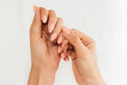 Tendencias uñas verano 2025