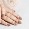 tendencias uñas otoño 2025
